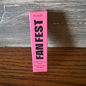 Hyper Black Fan Fest Fanning & Volumizing Mascara Benefit Cosmetics NEW